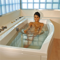 Выбор подходящего метода восстановления эмалевого покрытия старой ванны.